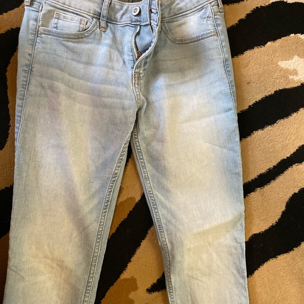 Hollister Jean